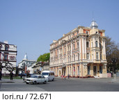 Украина, Одесса, центр города, около Оперного театра. Редакционное фото, фотограф Галина  Горбунова / Фотобанк Лори