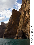 Вид с моря на отвесные скалы Карадага (2006 год). Стоковое фото, фотограф Олег Титов / Фотобанк Лори