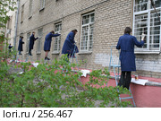 Субботник - праздник труда. Стоковое фото, фотограф Ирина Терентьева / Фотобанк Лори