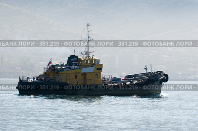Утренний туман в порту города Новороссийска. Стоковое фото, фотограф Федор Королевский / Фотобанк Лори