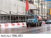 Машина технической службы города. г.Москва (2008 год). Редакционное фото, фотограф Сергей Лешков / Фотобанк Лори