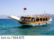 Морская прогулка на яхте в Эгейском море. Редакционное фото, фотограф ElenArt / Фотобанк Лори