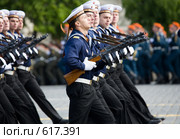 На военном параде Победы 9 мая 2008 года в Москве на Красной площади. Прохождение войск Российской армии. Редакционное фото, фотограф Алексей Бок / Фотобанк Лори