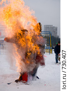 Горящее чучело Масленицы (2006 год). Редакционное фото, фотограф Сайганов Александр / Фотобанк Лори