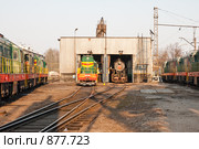 Обслуживание паровоза в ангаре паровозного депо (2009 год). Редакционное фото, фотограф Павел Гаврилов / Фотобанк Лори