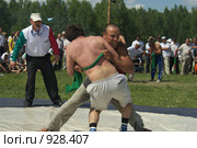 Борьба курэш, праздник сабантуй (2009 год). Редакционное фото, фотограф Талдыкин Юрий / Фотобанк Лори