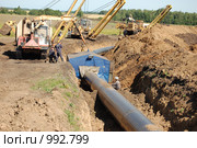 Замена труб газопровода Уренгой-Помары-Ужгород. Стоковое фото, фотограф nikolay uralev / Фотобанк Лори