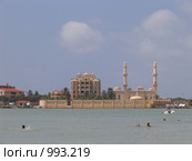 Мечеть на берегу Средиземного моря (2005 год). Стоковое фото, фотограф Амалия Мокрушина / Фотобанк Лори