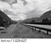 Скоростная автотрасса (highway) в Альрапах (2008 год). Стоковое фото, фотограф Светлана Кудрина / Фотобанк Лори