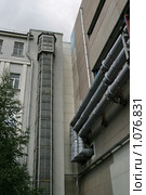 Новый энергопровод на Василеостровской ТЭЦ-7 в Санкт-Петербурге (2009 год). Редакционное фото, фотограф Александр Секретарев / Фотобанк Лори