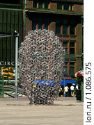 Хельсинки. Скульптура " Железное дерево" (2009 год). Редакционное фото, фотограф Михаил Митин / Фотобанк Лори