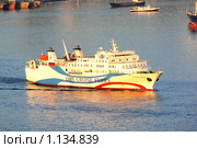 Южно-Корейский паром (2009 год). Редакционное фото, фотограф Дмитрий Иванов / Фотобанк Лори