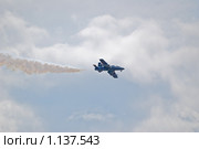 Выступление итальянской пилотажной группы Frecce Tricolori на авиасалоне МАКС-2009. Редакционное фото, фотограф Алёшина Оксана / Фотобанк Лори