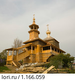 Реставрация деревянной церкви в г. Боровске Калужской области (2009 год). Стоковое фото, фотограф Владимир Чинин / Фотобанк Лори