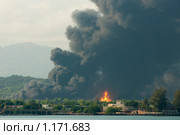 Пожар на нефтехранилище Сан Хуана (остров Пуэрто Рико) Стоковое фото, фотограф Ирина Кожемякина / Фотобанк Лори