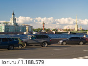 На набережной Невы (2009 год). Редакционное фото, фотограф Александр Лядов / Фотобанк Лори