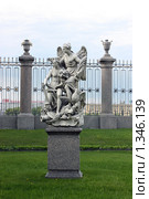 Мир и победа аллегория ништадтского мира в летнем саду (2009 год). Редакционное фото, фотограф Владислав Иванцов / Фотобанк Лори