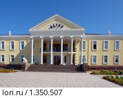 Ялуторовск. Гостиница "Ретро" (2009 год). Редакционное фото, фотограф Александр Тараканов / Фотобанк Лори