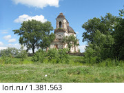 Старая разрушенная церковь. Стоковое фото, фотограф Мария Бойченко / Фотобанк Лори