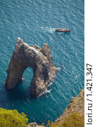 Карадаг, скала Золотые Ворота Крыма (2009 год). Стоковое фото, фотограф Олег Титов / Фотобанк Лори