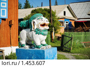 Скульптура льва в Иволгинском дацане, Бурятия (2009 год). Стоковое фото, фотограф Михаил Марковский / Фотобанк Лори