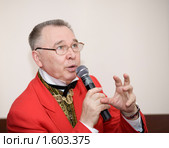 Модельер Вячеслав Михайлович Зайцев (2010 год). Редакционное фото, фотограф Александр Подшивалов / Фотобанк Лори
