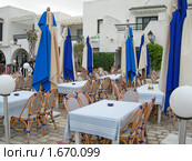 Тунис, Порт Эль Кантауи, кафе на улице (2010 год). Стоковое фото, фотограф Татьяна Юни / Фотобанк Лори