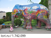 Скульптура слона. Зоопарк Санкт-Петербурга (2010 год). Редакционное фото, фотограф LightLada / Фотобанк Лори