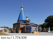 Храм в Семикаракорске (2010 год). Редакционное фото, фотограф Александр Тихонов / Фотобанк Лори