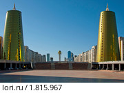 Дорога к Байтереку. Астана (2009 год). Редакционное фото, фотограф Юлия Врублевская / Фотобанк Лори
