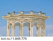 Фрагмент фонтана перед павильоном "Культура", ВВЦ, ВДНХ (2010 год). Редакционное фото, фотограф Алёшина Оксана / Фотобанк Лори