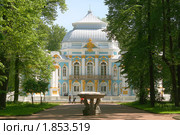 Царско-сельский дворцово-парковый комплекс, павильон "Эрмитаж", парковый пейзаж. Пушкин, Ленинградская область (2010 год). Редакционное фото, фотограф Владимир Магит / Фотобанк Лори