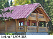 Лесная изба. Национальный парк "Зюраткуль" (2010 год). Редакционное фото, фотограф Андрей Петраковский / Фотобанк Лори