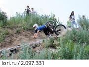 Соревнования по даунхиллу (2010 год). Редакционное фото, фотограф Артем Поваров / Фотобанк Лори