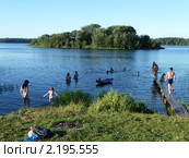 Жаркий денёк на озере. Стоковое фото, фотограф Михаил Щербаков / Фотобанк Лори