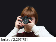 Девушка фотографирует. Стоковое фото, фотограф Alechandro / Фотобанк Лори