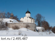 Зима в Старой Ладоге (2011 год). Редакционное фото, фотограф Виктор Карасев / Фотобанк Лори