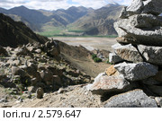 Каменные молитвенные пирамидки в горах Тибета (2006 год). Стоковое фото, фотограф Владислав Малышев / Фотобанк Лори