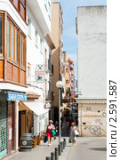 Городок Lloret de mar. Коста Брава. Испания (2011 год). Редакционное фото, фотограф E. O. / Фотобанк Лори