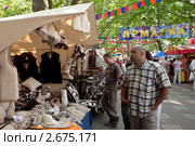 Ярмарка на платановой аллее, Геленджик (2011 год). Редакционное фото, фотограф Елена Олешко / Фотобанк Лори