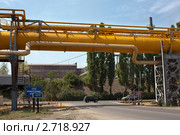 Газопровод высокого давления, НЛМК, Липецк (2011 год). Редакционное фото, фотограф Кекяляйнен Андрей / Фотобанк Лори