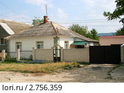 Жилой частный дом в городе Старый Крым. Украина, восточный Крым (2011 год). Стоковое фото, фотограф Щеголева Ольга / Фотобанк Лори