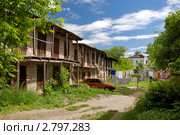 Заброшенный двор в центре г. Костромы (2011 год). Стоковое фото, фотограф Дмитрий Яковлев / Фотобанк Лори