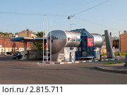 Автозаправочная станция "АЭРО" (2011 год). Редакционное фото, фотограф Виктор Карасев / Фотобанк Лори