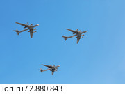 Москва - 9 мая: Самолеты Ту 95МС на параде в честь победы в Великой Отечественной войне 9 мая 2010 года в Москве. Редакционное фото, фотограф Losevsky Pavel / Фотобанк Лори