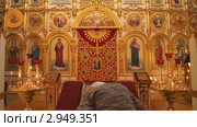 Русская православная церковь. Храм Симеона Верхотурского. Уфа. Иконостас. Стоковое видео, видеограф Mikhail Erguine / Фотобанк Лори