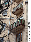 Московские балконы. Дом между Люсиновской и Мытной улицами (2011 год). Стоковое фото, фотограф Ярослав Каминский / Фотобанк Лори