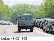 Полиция спешит на помощь по встречной полосе (2011 год). Стоковое фото, фотограф Pukhov K / Фотобанк Лори
