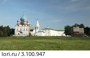 Суздальский кремль в летний солнечный день (2011 год). Стоковое видео, видеограф Кирилл Трифонов / Фотобанк Лори