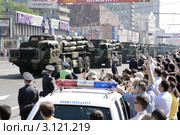 Парад Победы 9 мая в Москве. Новый Арбат. Тактические ракеты (2010 год). Редакционное фото, фотограф Ярослав Каминский / Фотобанк Лори